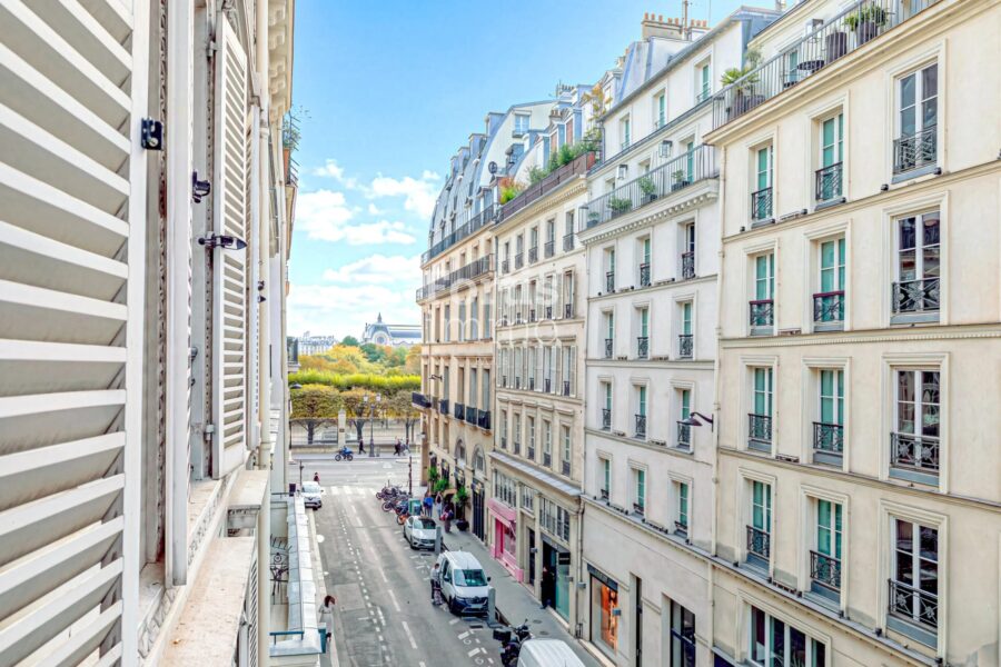 Appartement à vendre à Paris 1er arrondissement — Vue parc & jardin — photo 1