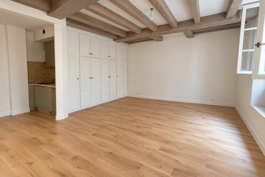 Appartement à vendre à Paris 4e arrondissement — Vue parc & jardin — photo 2