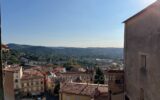 Appartement à vendre à Grasse — Vue sur la ville — photo 1