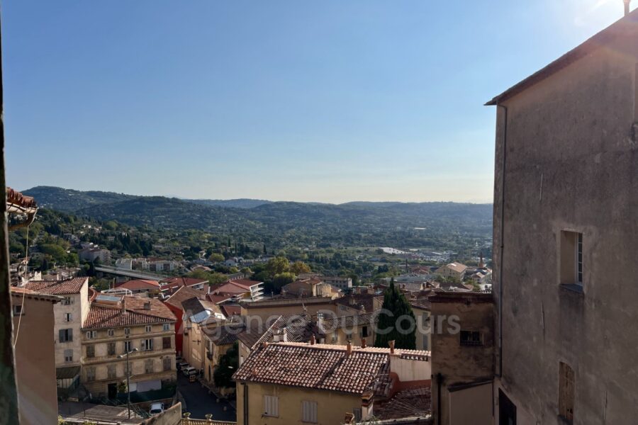 Appartement à vendre à Grasse — Vue sur la ville — photo 1