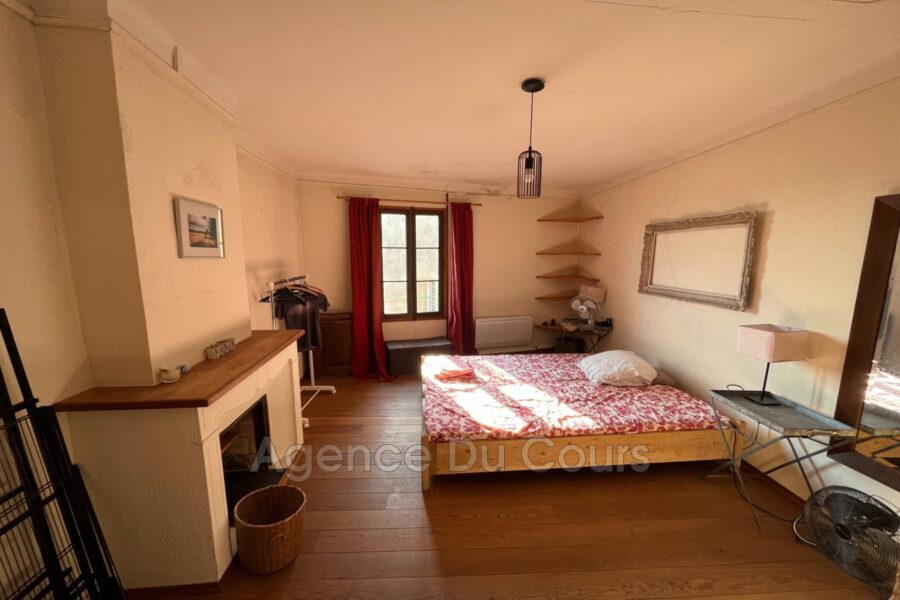 Appartement à vendre à Grasse — Vue sur la ville — photo 6
