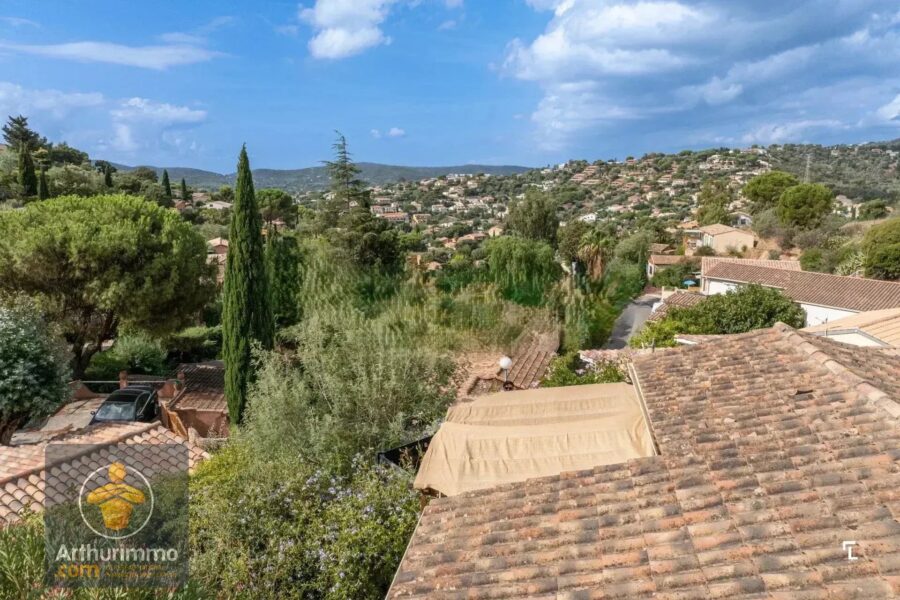 Maison à vendre à Bormes-les-Mimosas — Vue mer — photo 13
