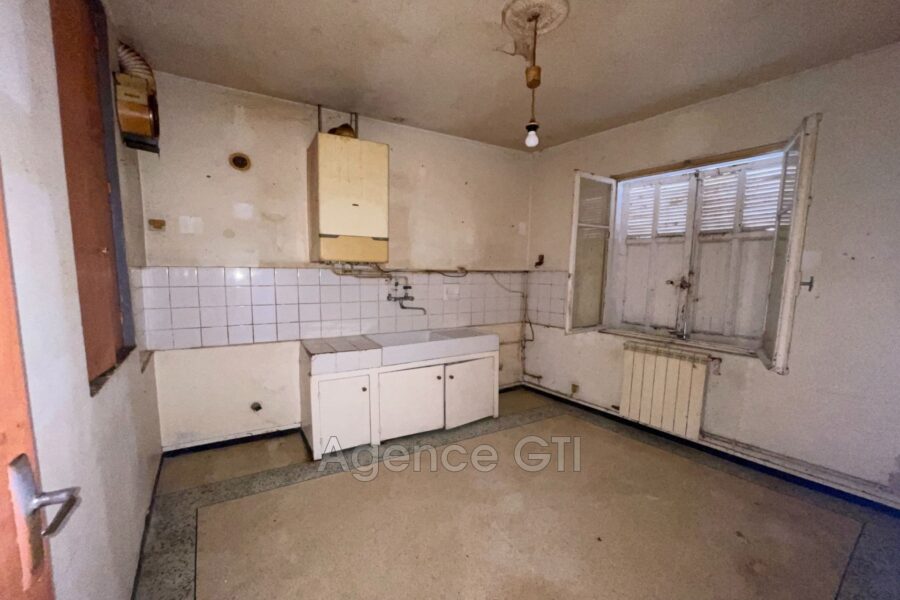 Maison à vendre à Hyères — Vue sur la ville — photo 3