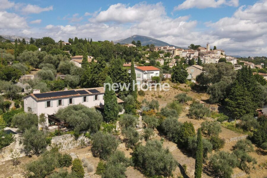 Maison à vendre à Châteauneuf-Grasse — Vue mer — photo 2