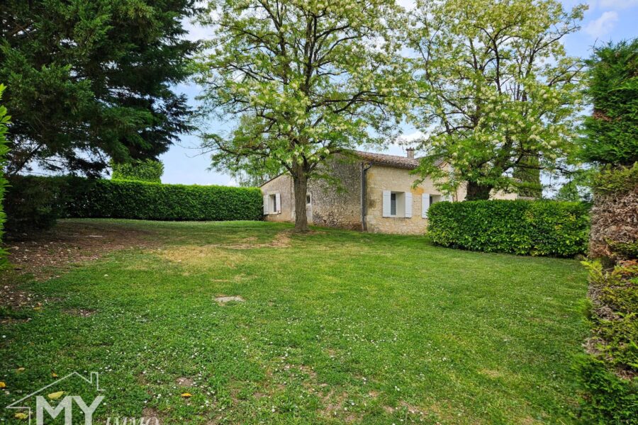 Maison à vendre à Les Lèves-et-Thoumeyragues — Vue montagne — photo 47