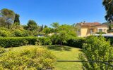 Maison à vendre à Saint-Raphaël — Vue parc & jardin — photo 1
