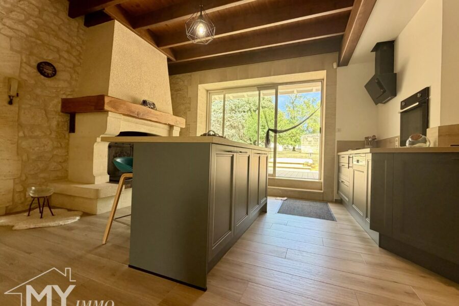 Maison à vendre à Saint-Vincent-de-Pertignas — Vue parc & jardin — photo 11