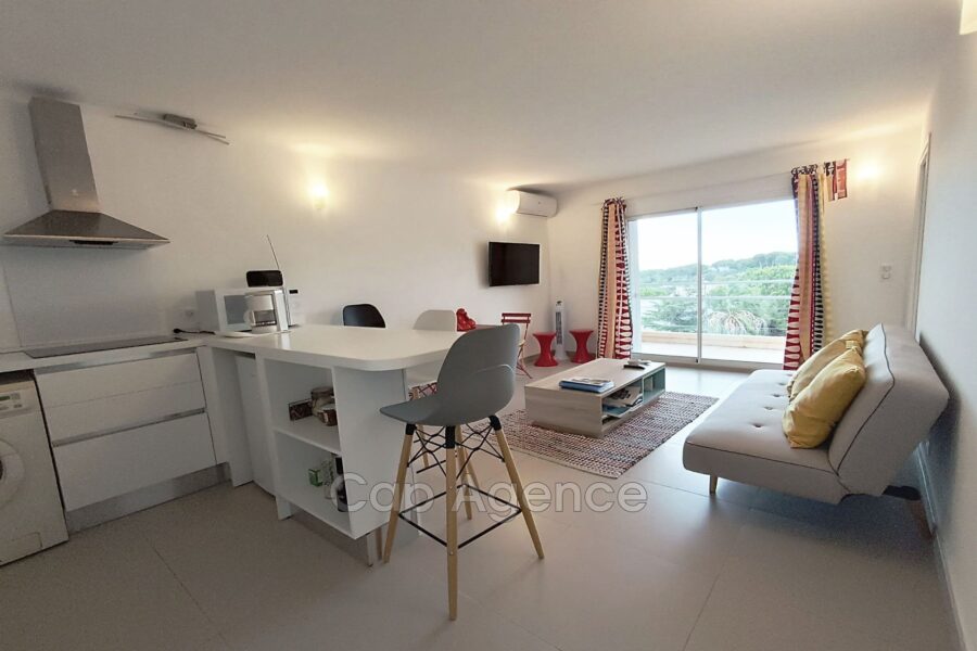 Appartement à vendre à Juan-les-Pins — Vue mer — photo 3