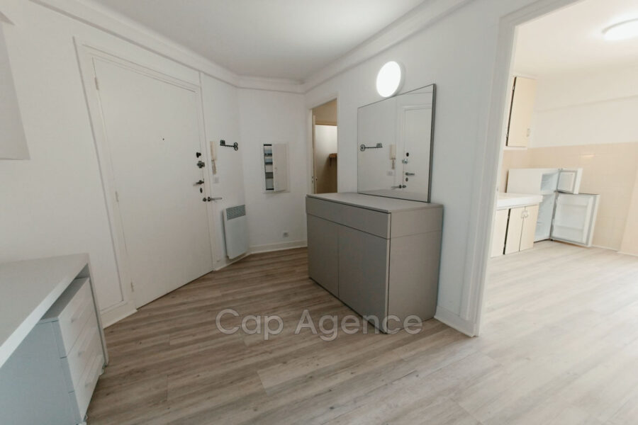 Appartement à vendre à Antibes — Vue mer — photo 6