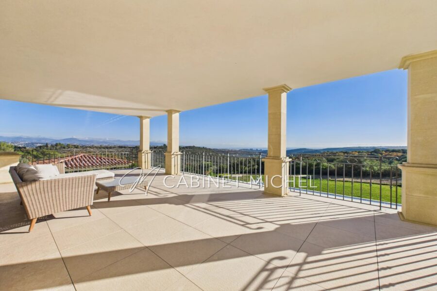 Maison à vendre à Roquefort-les-Pins — Vue mer — photo 19