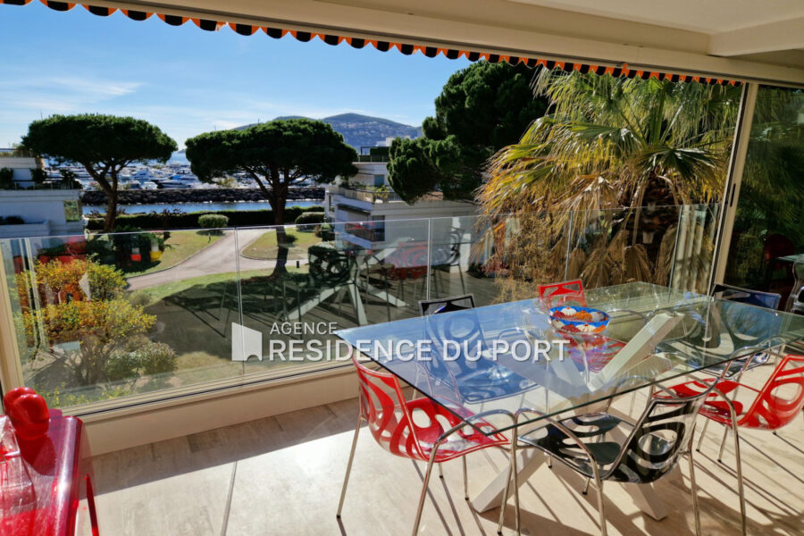 Appartement à vendre à Mandelieu-la-Napoule — Vue marina & port — photo 2