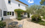 Maison à vendre à Roquefort-les-Pins — Vue parc & jardin — photo 12