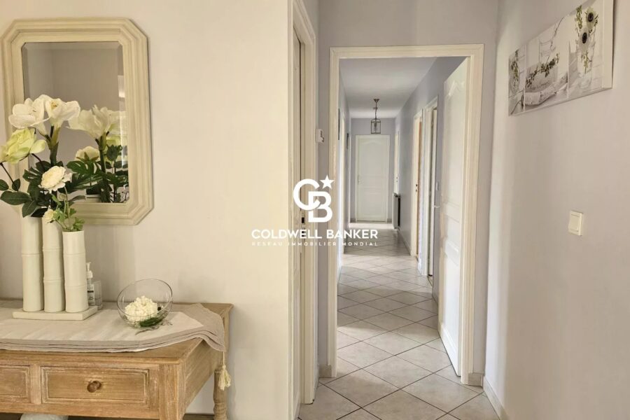 Maison à vendre à Burie — Vue parc & jardin — photo 8