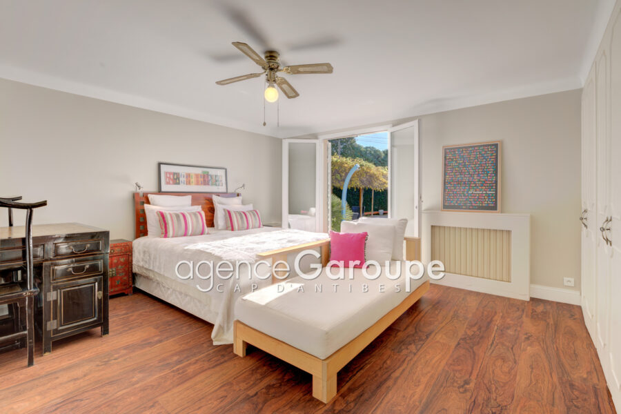Maison à vendre à Cap-d&rsquo;Antibes — Vue mer — photo 10