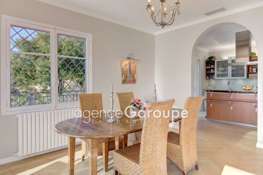 Maison à vendre à Cap-d&rsquo;Antibes — Vue mer — photo 5