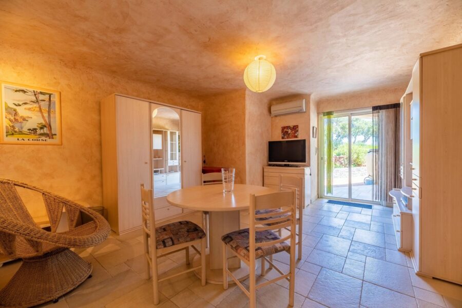 Maison à vendre à Sainte-Lucie-de-Porto-Vecchio — Vue mer — photo 26