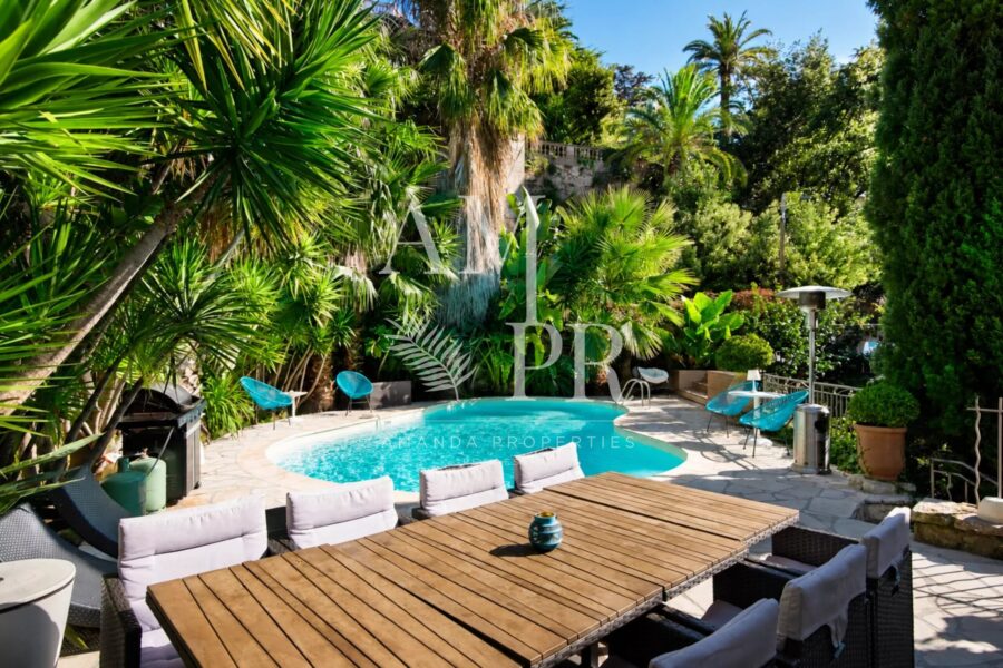 Maison à vendre à Cannes — Vue parc & jardin — photo 5