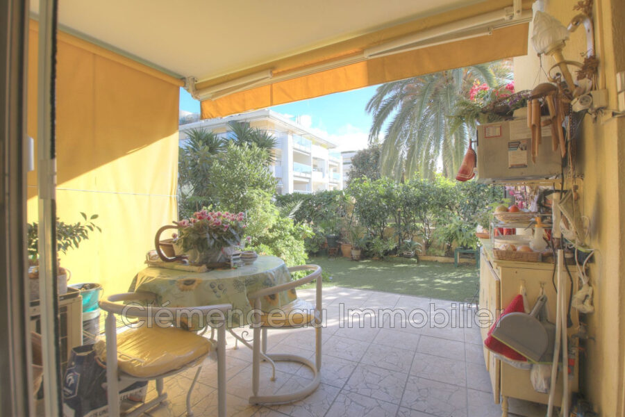 Appartement à vendre à Cagnes-sur-Mer — Vue parc & jardin — photo 1