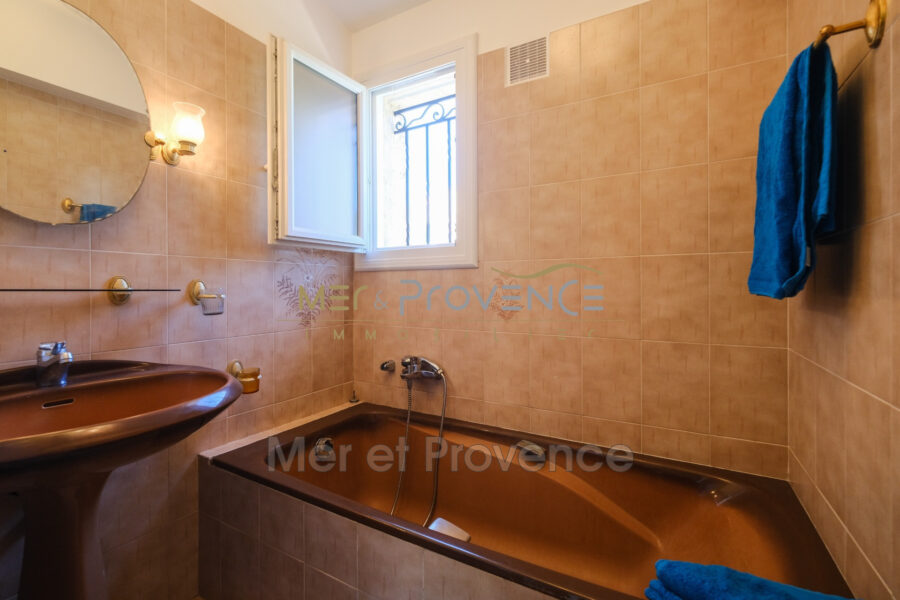 Appartement à vendre à Les Issambres — Vue parc & jardin — photo 17