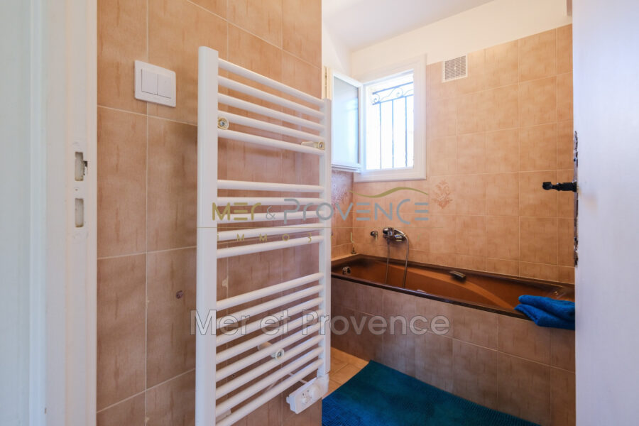 Appartement à vendre à Les Issambres — Vue parc & jardin — photo 16