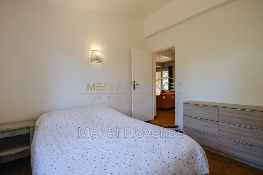 Appartement à vendre à Les Issambres — Vue parc & jardin — photo 18
