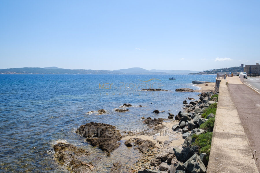 Appartement à vendre à Sainte-Maxime — Vue mer — photo 2