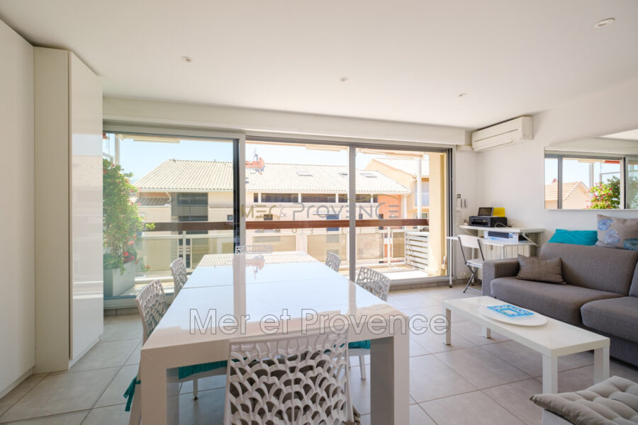 Appartement à vendre à Sainte-Maxime — Vue mer — photo 4