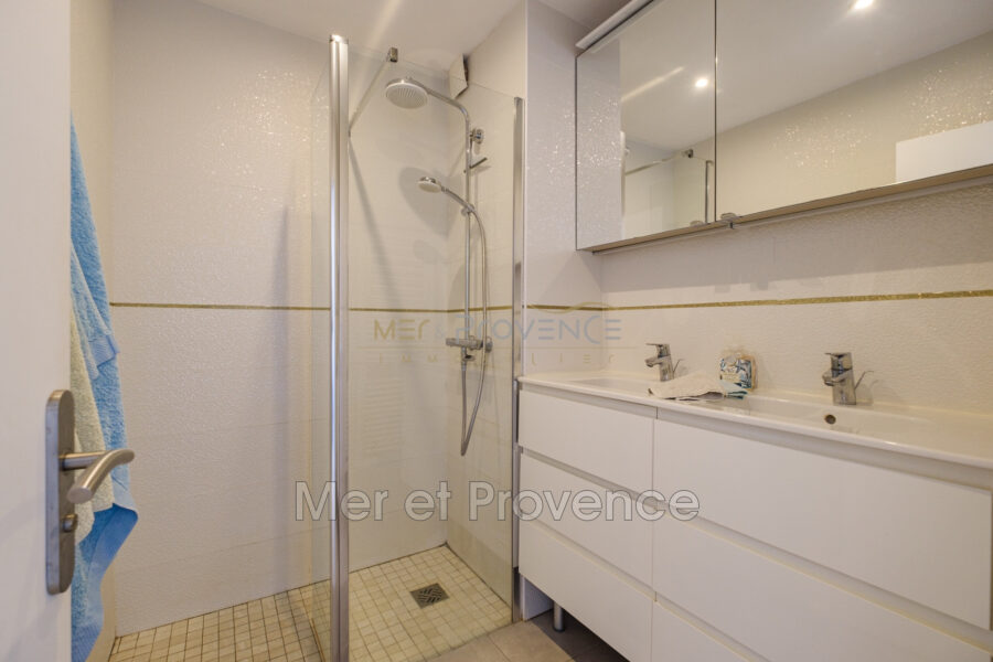 Appartement à vendre à Sainte-Maxime — Vue mer — photo 9