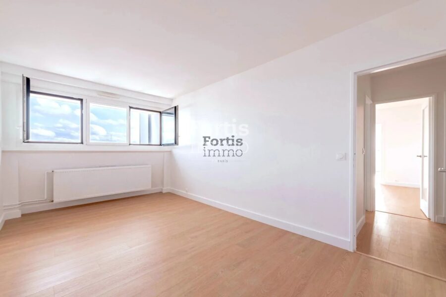 Appartement à vendre à Paris 15e arrondissement — Vue sur la ville — photo 6