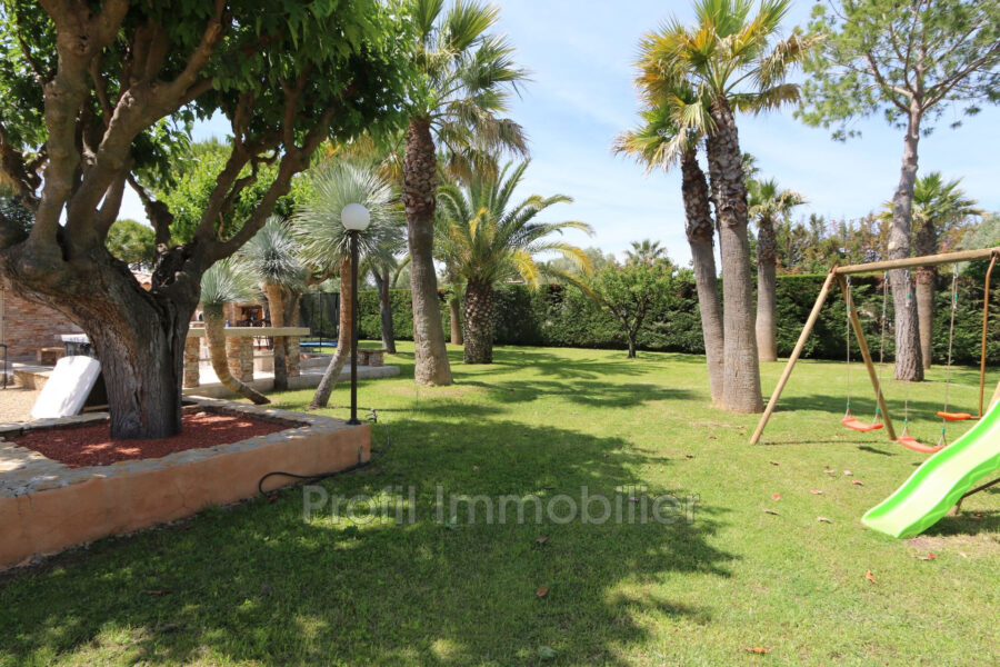 Maison à vendre à Marsillargues — Vue parc & jardin — photo 7