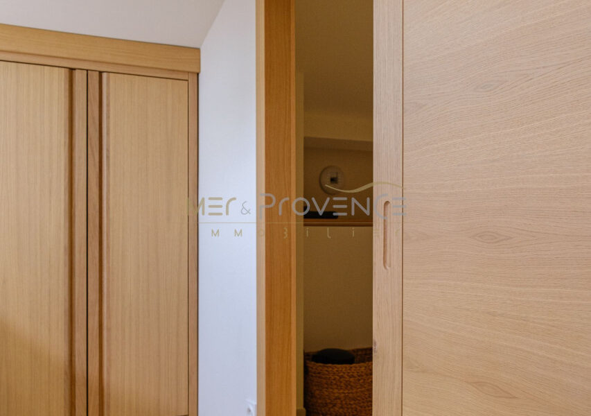 Appartement à vendre à Sainte-Maxime — Vue mer — photo 18