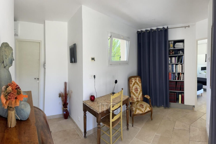 Maison à vendre à Trets — Vue montagne — photo 12