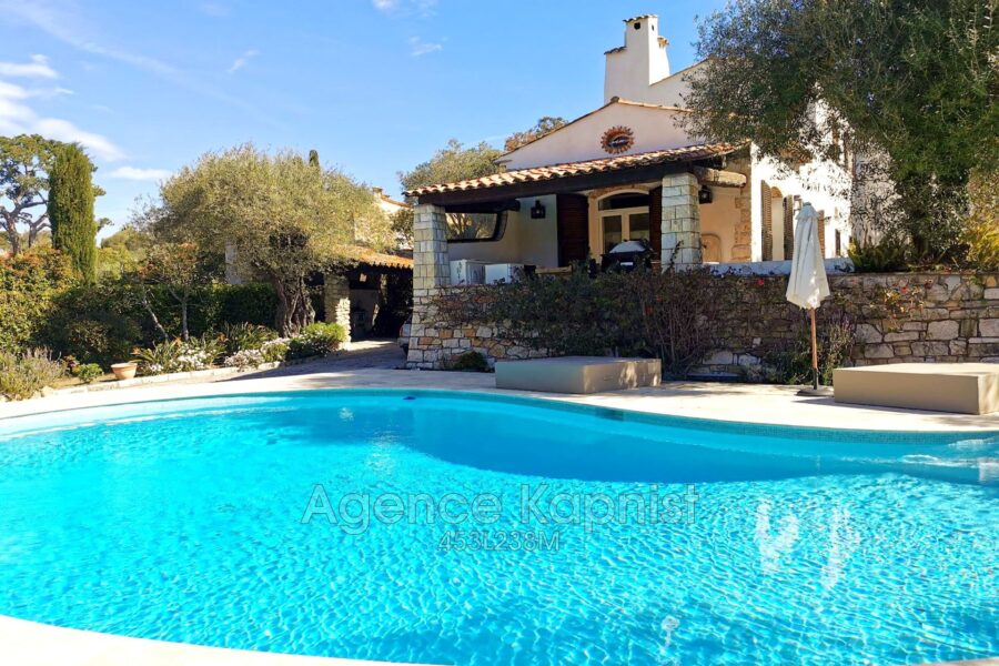 Maison à louer à Juan-les-Pins — Vue mer — photo 2