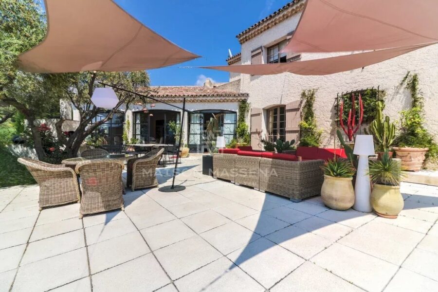 Maison à vendre à La Roquette-sur-Var — Vue montagne — photo 15