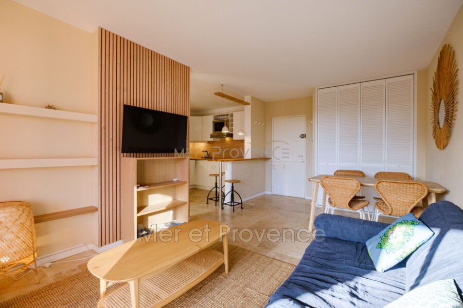 Appartement à vendre à Sainte-Maxime — Vue mer — photo 5