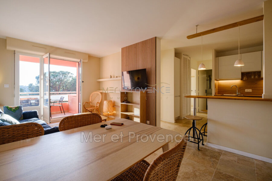Appartement à vendre à Sainte-Maxime — Vue mer — photo 6