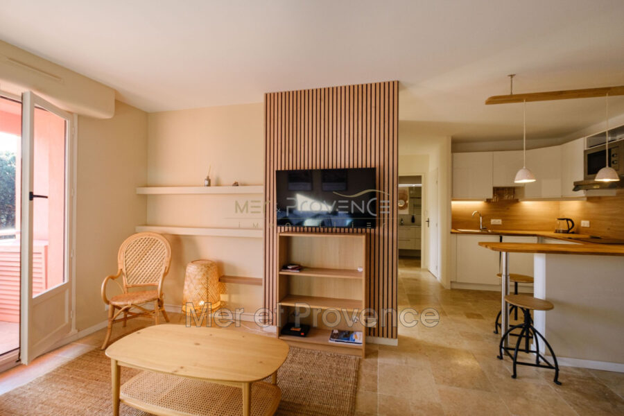 Appartement à vendre à Sainte-Maxime — Vue mer — photo 2