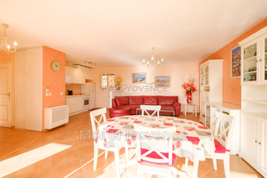 Appartement à vendre à Sainte-Maxime — Vue nature — photo 5