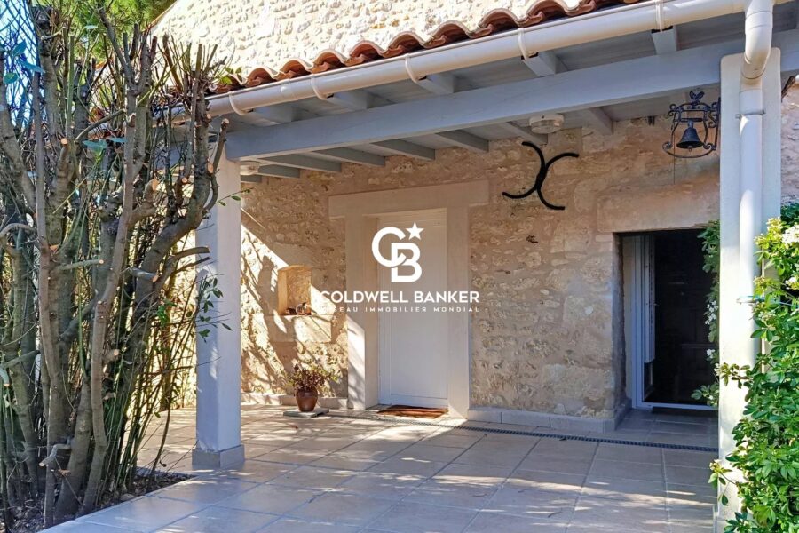 Maison à vendre à Bussac-sur-Charente — Vue parc & jardin — photo 21