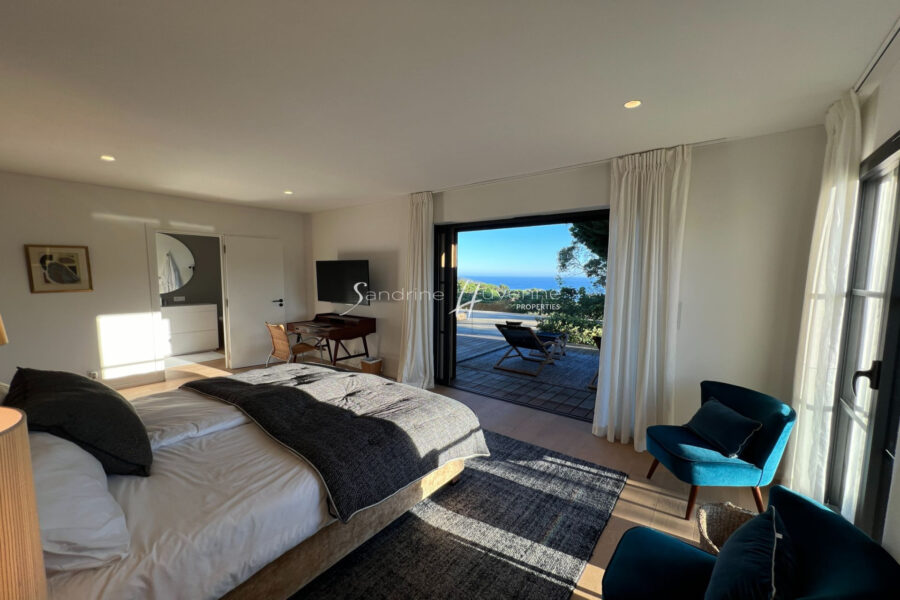 Maison à vendre à La Croix-Valmer — Vue mer — photo 13