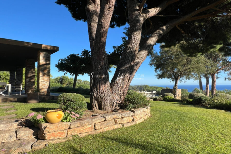 Maison à vendre à La Croix-Valmer — Vue mer — photo 5