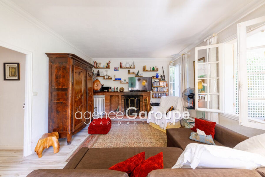 Maison à vendre à Cap-d&rsquo;Antibes — Vue parc & jardin — photo 4
