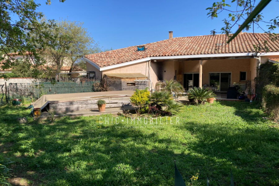 Maison à vendre à Laroque-des-Albères — Vue montagne — photo 14