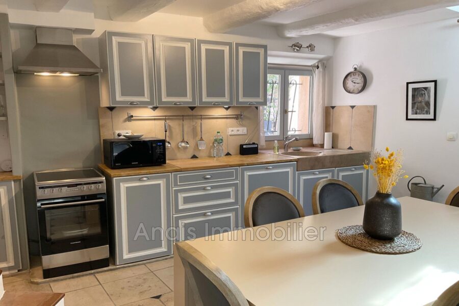 Maison à vendre à Cogolin — Vue sur la ville — photo 3