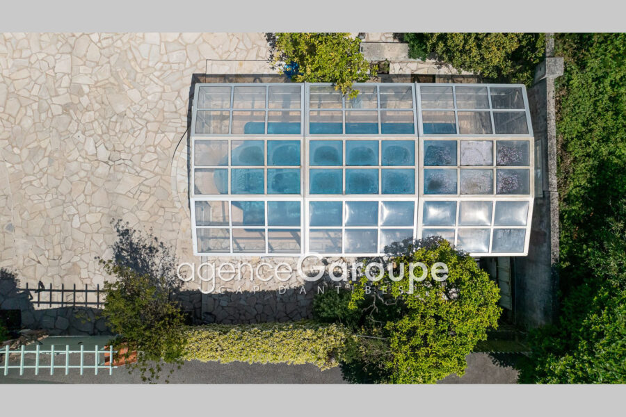 Maison à vendre à Cap-d&rsquo;Antibes — Vue parc & jardin — photo 3