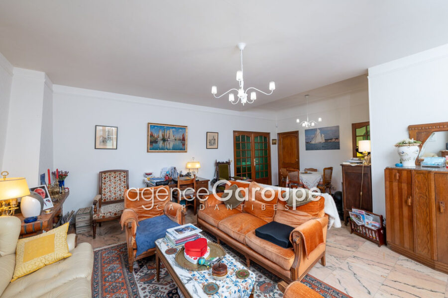 Maison à vendre à Cap-d&rsquo;Antibes — Vue parc & jardin — photo 6