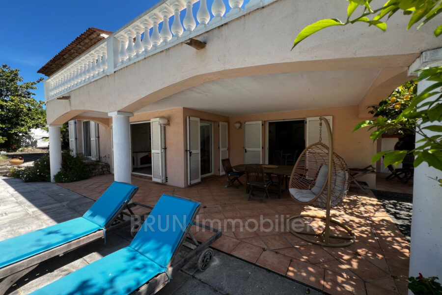 Maison à vendre à Antibes — Vue mer — photo 10