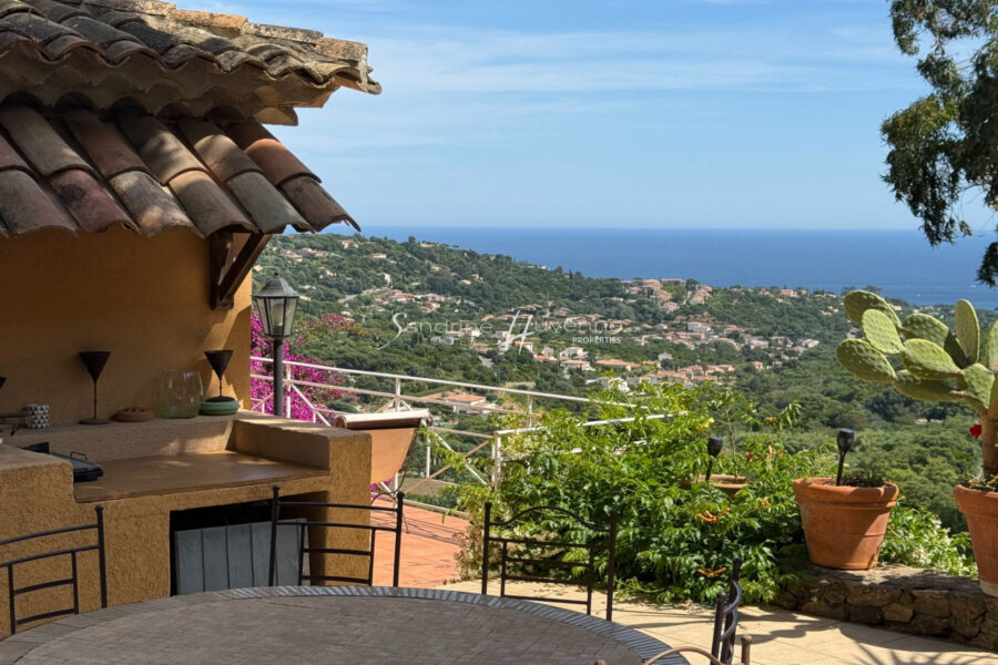Maison à vendre à Cavalaire-sur-Mer — Vue mer — photo 4
