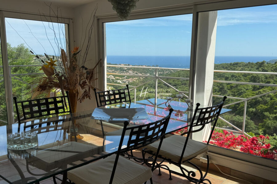 Maison à vendre à Cavalaire-sur-Mer — Vue mer — photo 2