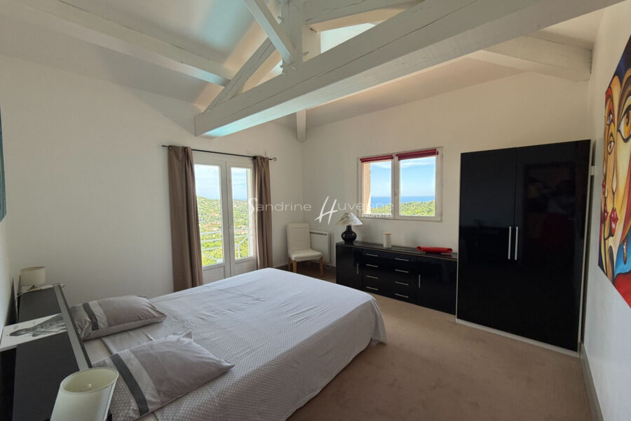 Maison à vendre à Cavalaire-sur-Mer — Vue mer — photo 13
